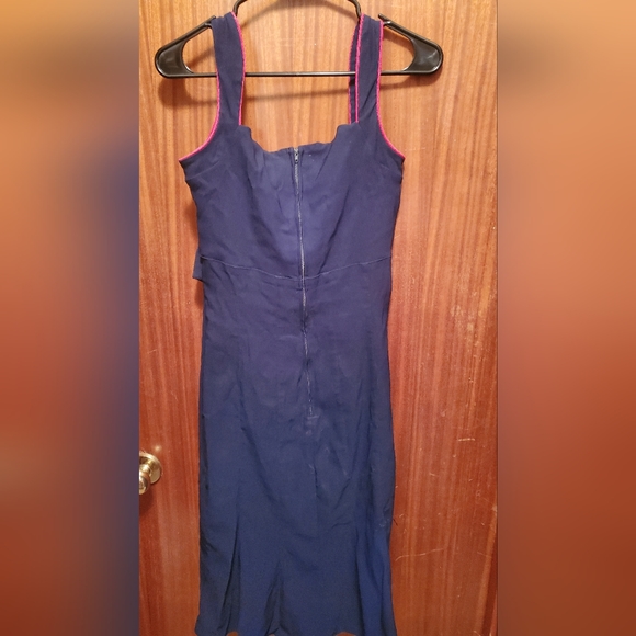 Pinup Couture JESSICA dress in Navy/Red - Picture 3 of 5